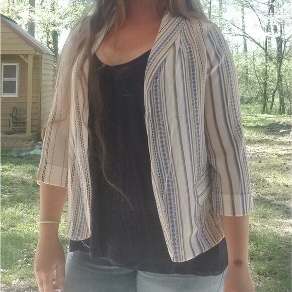 Available open front springtime blazer striped white blue medium - Picture 9 of 11